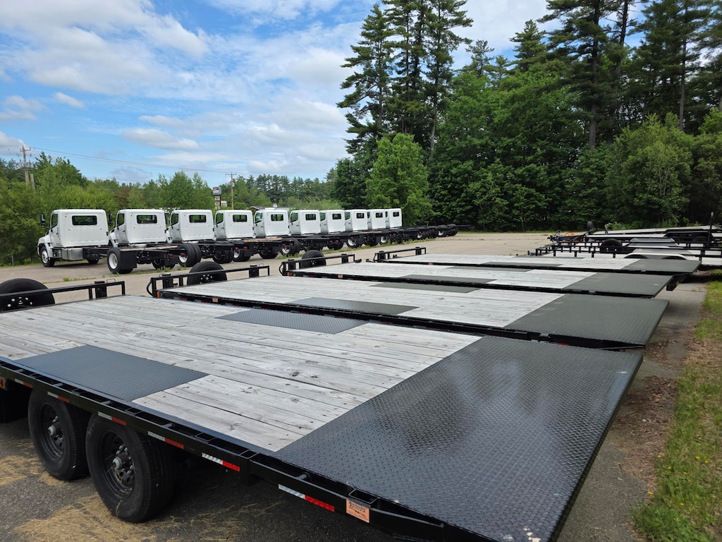 New 2025 LOADTRAIL POWER TILT 22' DECKOVER POWER TILT 22' DECKOVER
