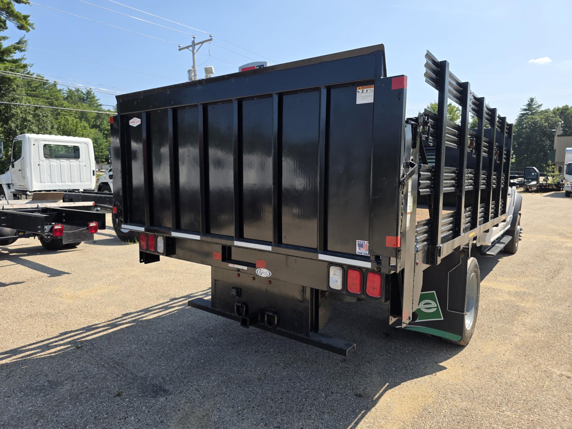 2022 Ford F-450 photo 3