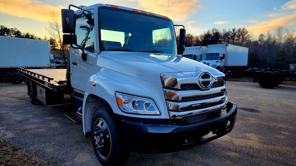 New 2025 HINO Flatbed, Rollback, Tow Truck, Ramp Auto Carrier ROLLBACK