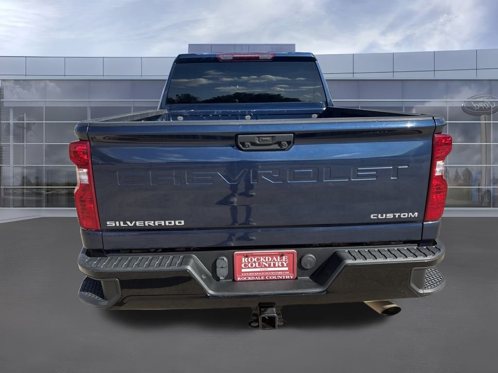 2022 Chevrolet Silverado 2500HD Custom photo 4
