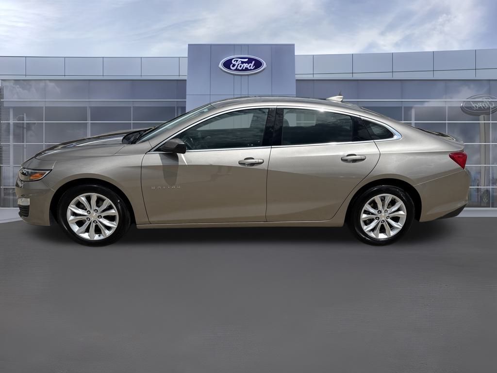 2023 Chevrolet Malibu 1LT photo 2