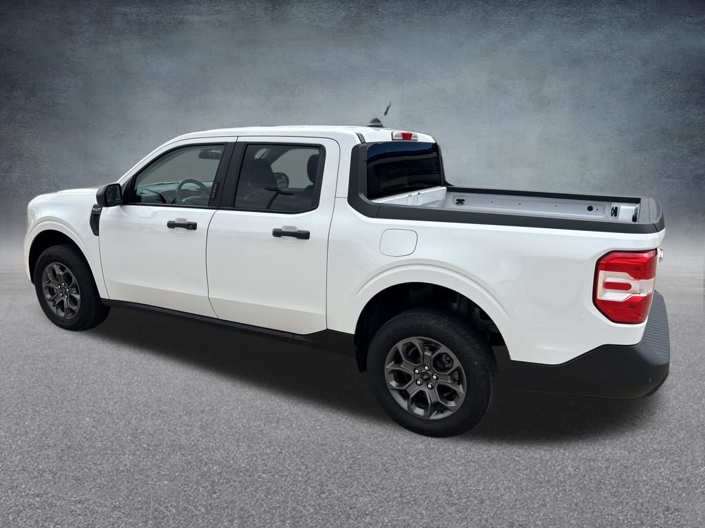 2023 Ford Maverick XLT photo 3