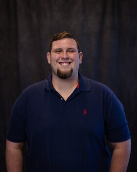 Staff member BRAEDEN LENZ from 5e0bdf25632e