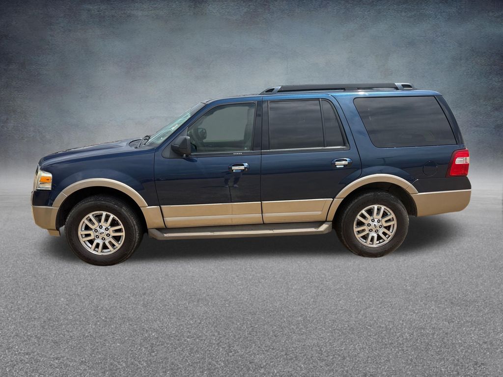 Used 2013 Ford Expedition XLT with VIN 1FMJU1H56DEF69809 for sale in Rockdale, TX
