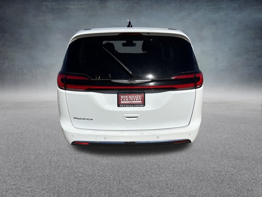 Used 2023 Chrysler Pacifica Touring L Minivan/Van