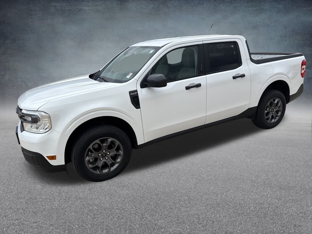 2023 Ford Maverick XLT photo 2