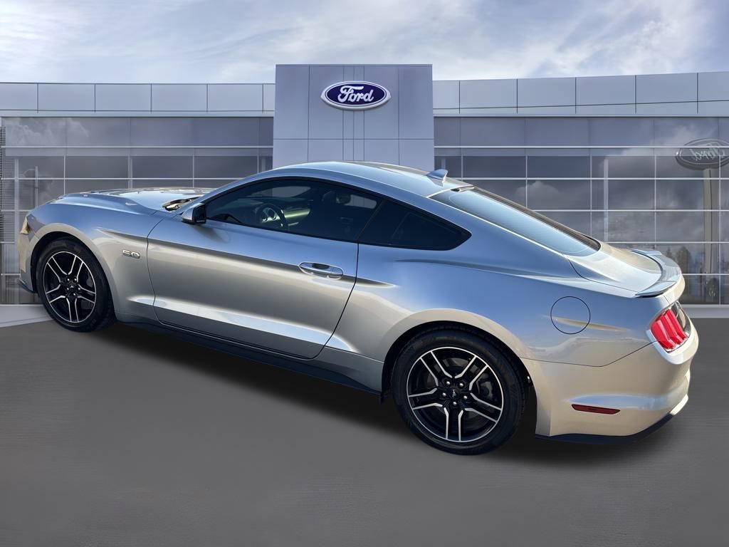 2020 Ford Mustang GT Premium photo 3