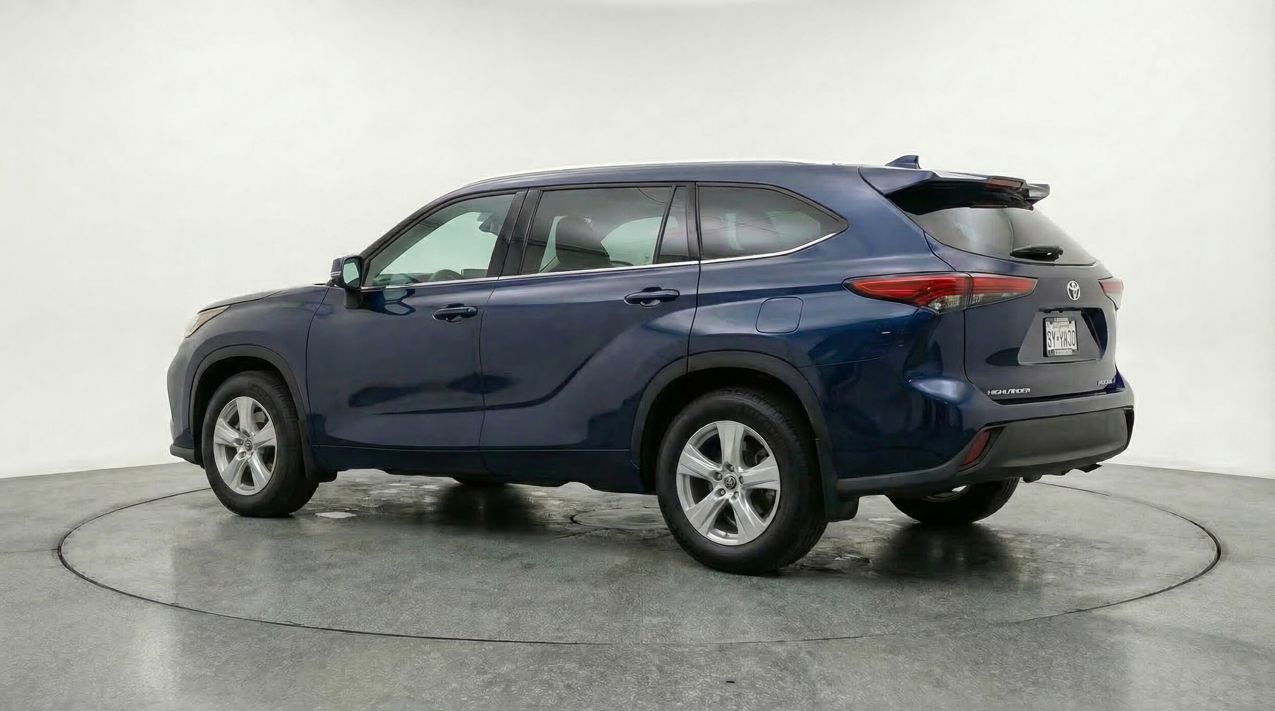 Thumbnail: 2025 Toyota Highlander - 5