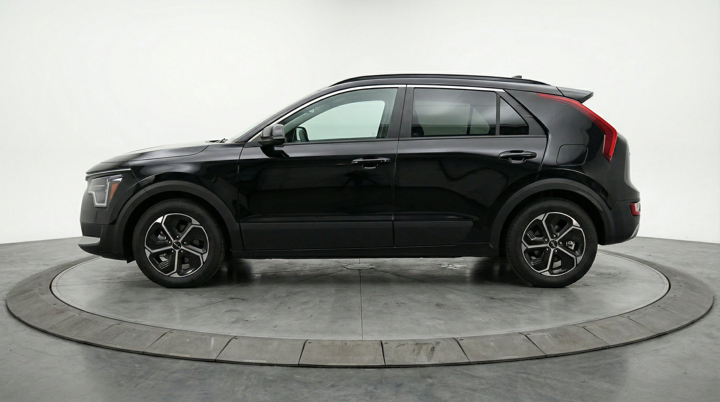 Thumbnail: 2026 Kia Niro - 5