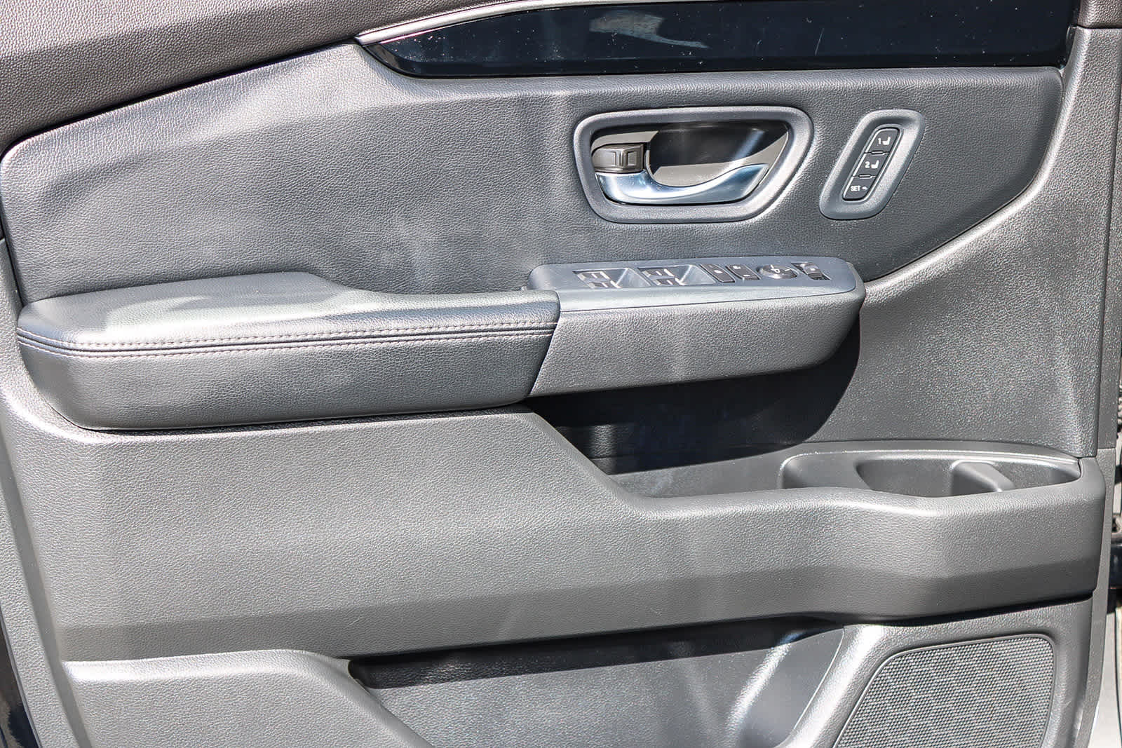 Thumbnail: 2025 Honda Pilot - 22