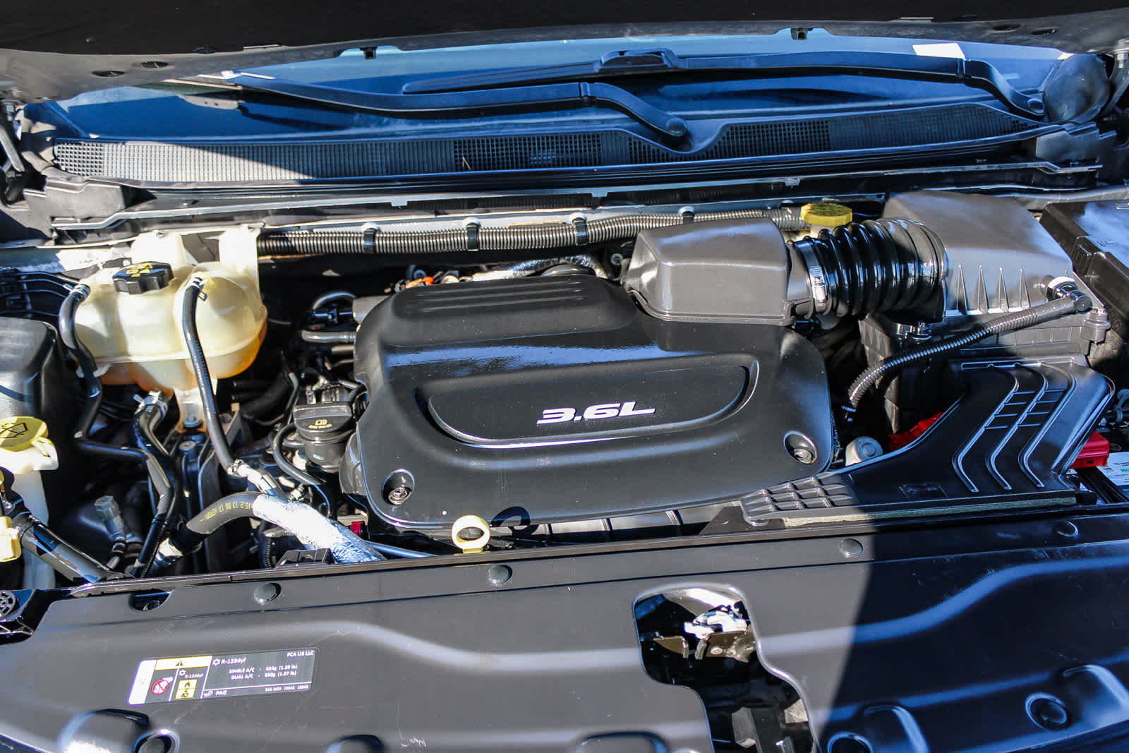 Thumbnail: 2018 Chrysler Pacifica - 23