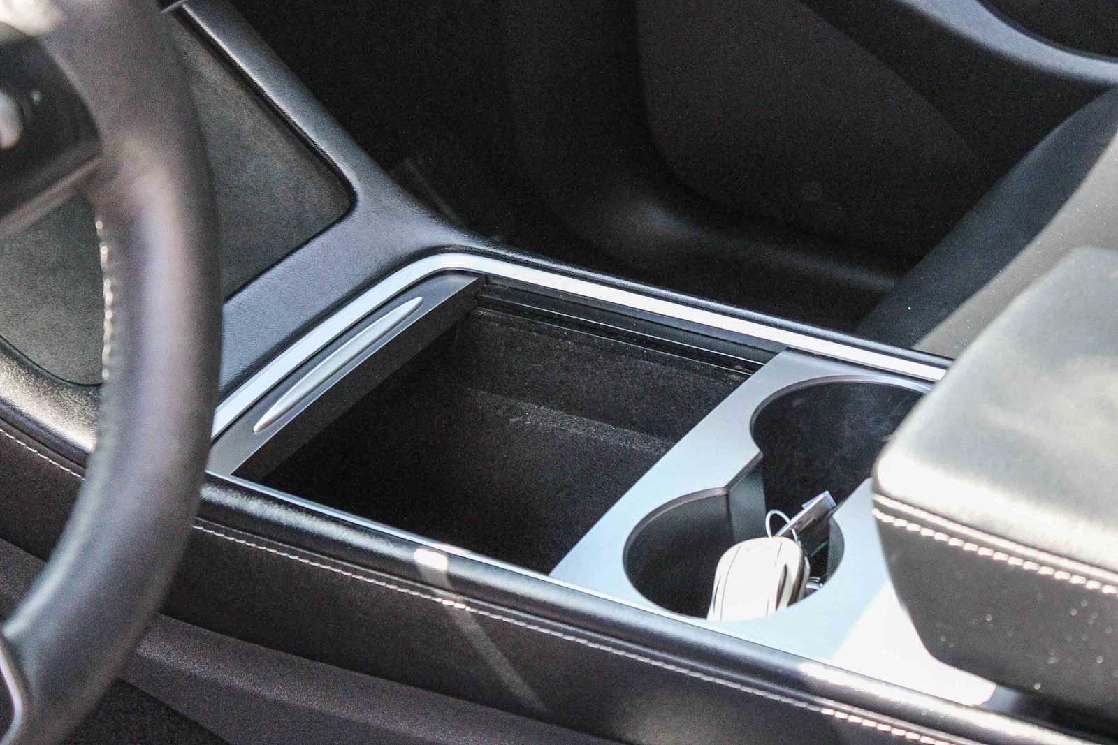 Thumbnail: 2022 Tesla Model Y - 20