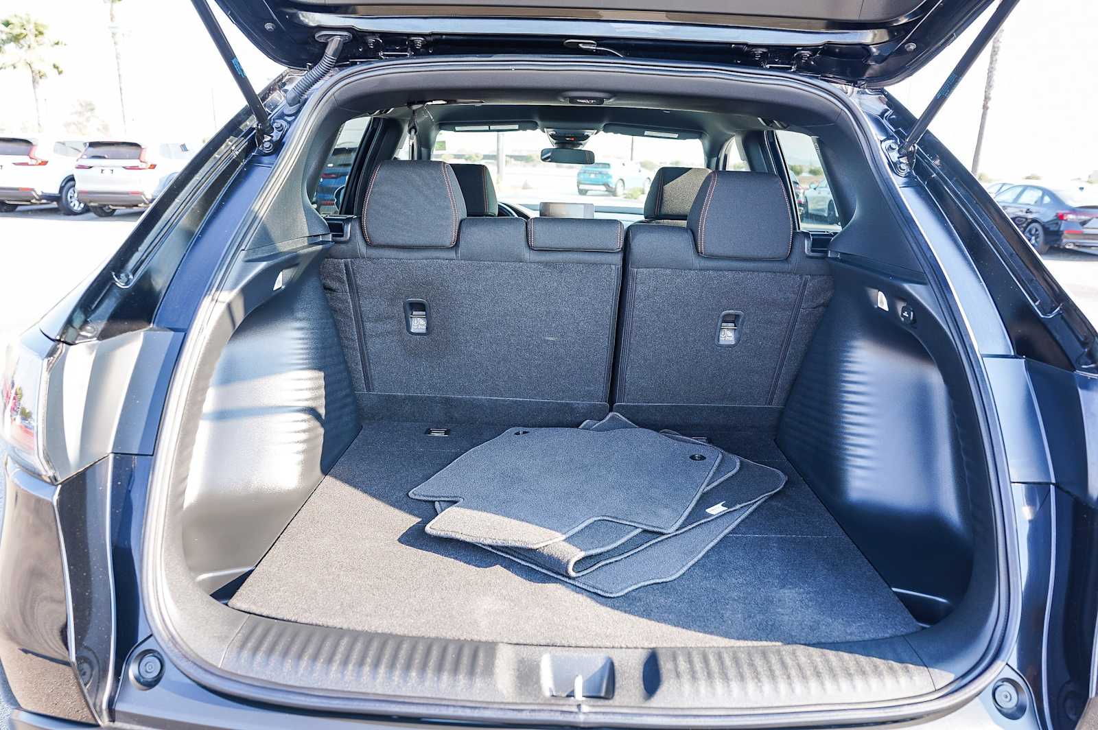 Thumbnail: 2025 Honda HR-V - 27