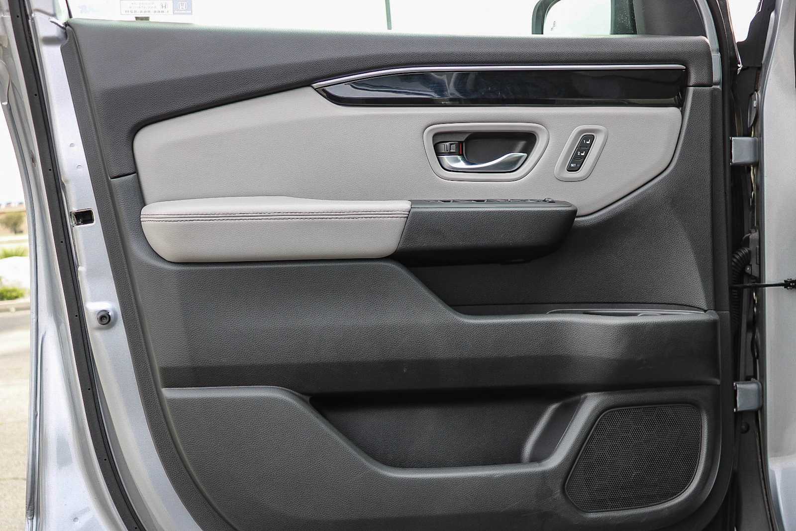 Thumbnail: 2025 Honda Pilot - 22