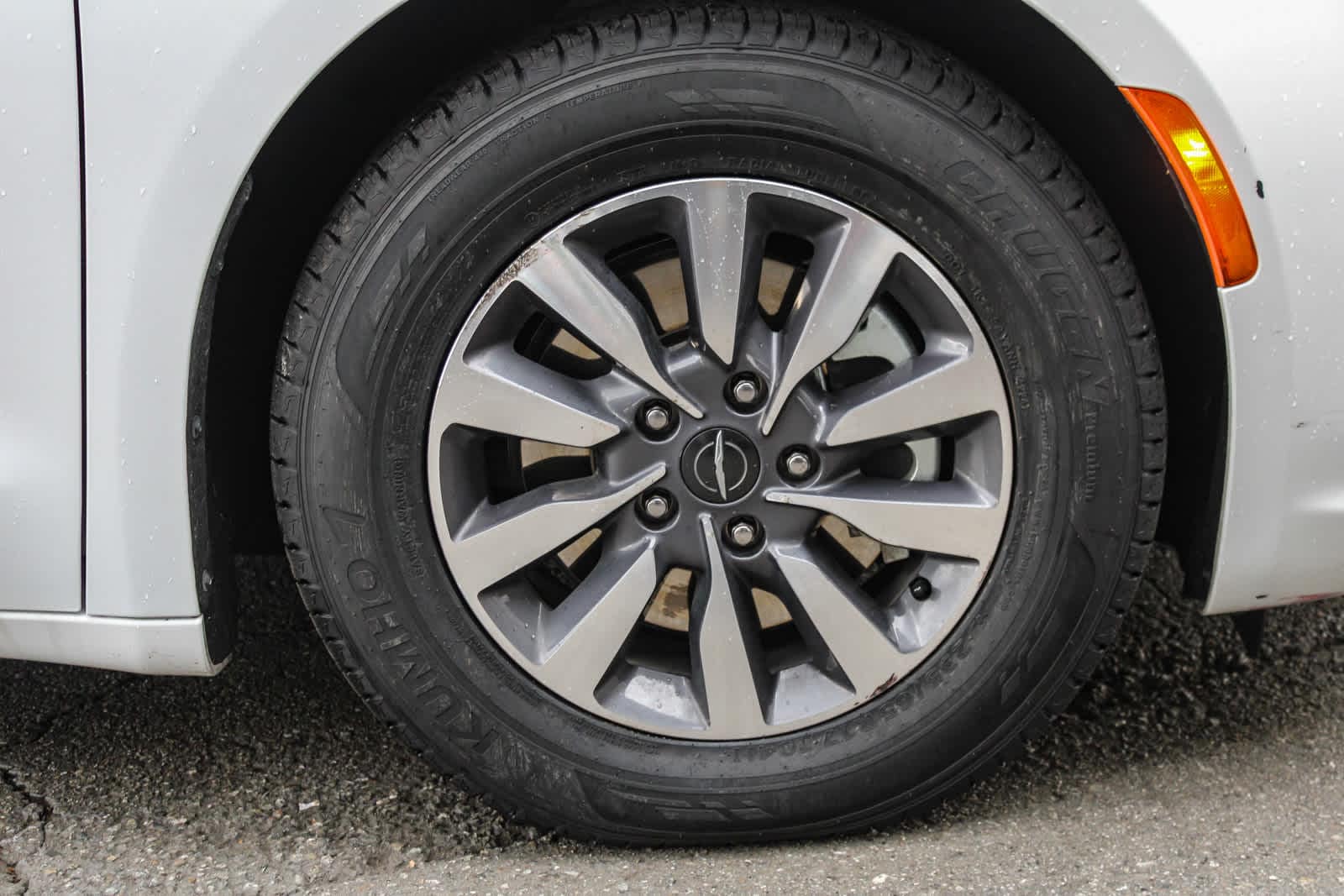 2023 Chrysler Pacifica Hybrid Limited 9