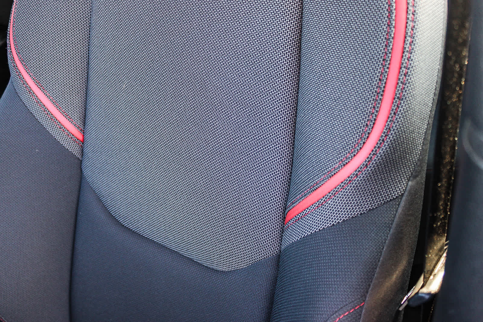 2024 Toyota Prius Prime SE - Photo 24