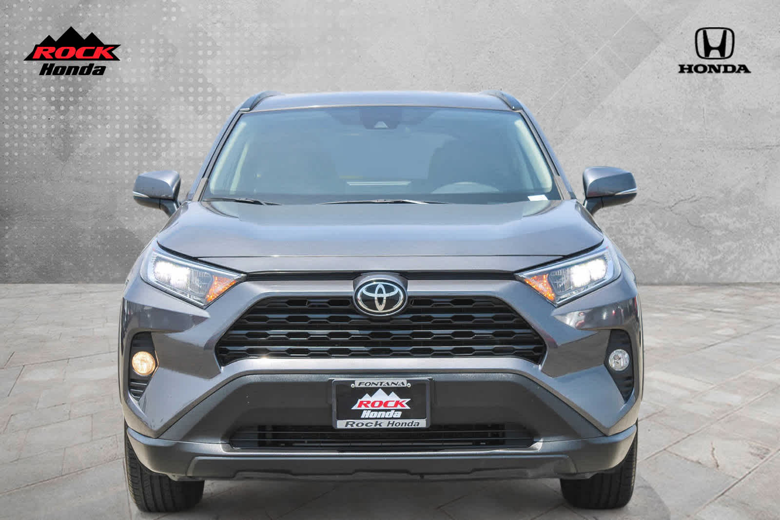 Used 2021 Toyota RAV4 XLE with VIN 2T3P1RFVXMW214708 for sale in Fontana, CA