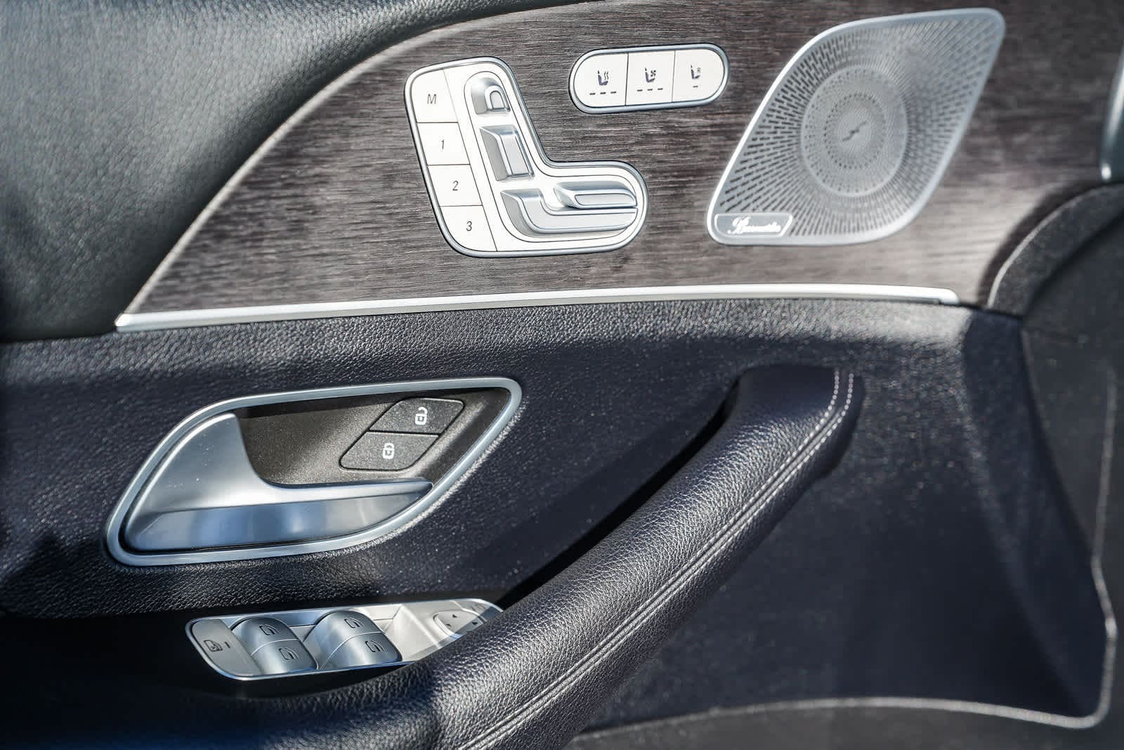 Thumbnail: 2020 Mercedes-Benz GLE - 22