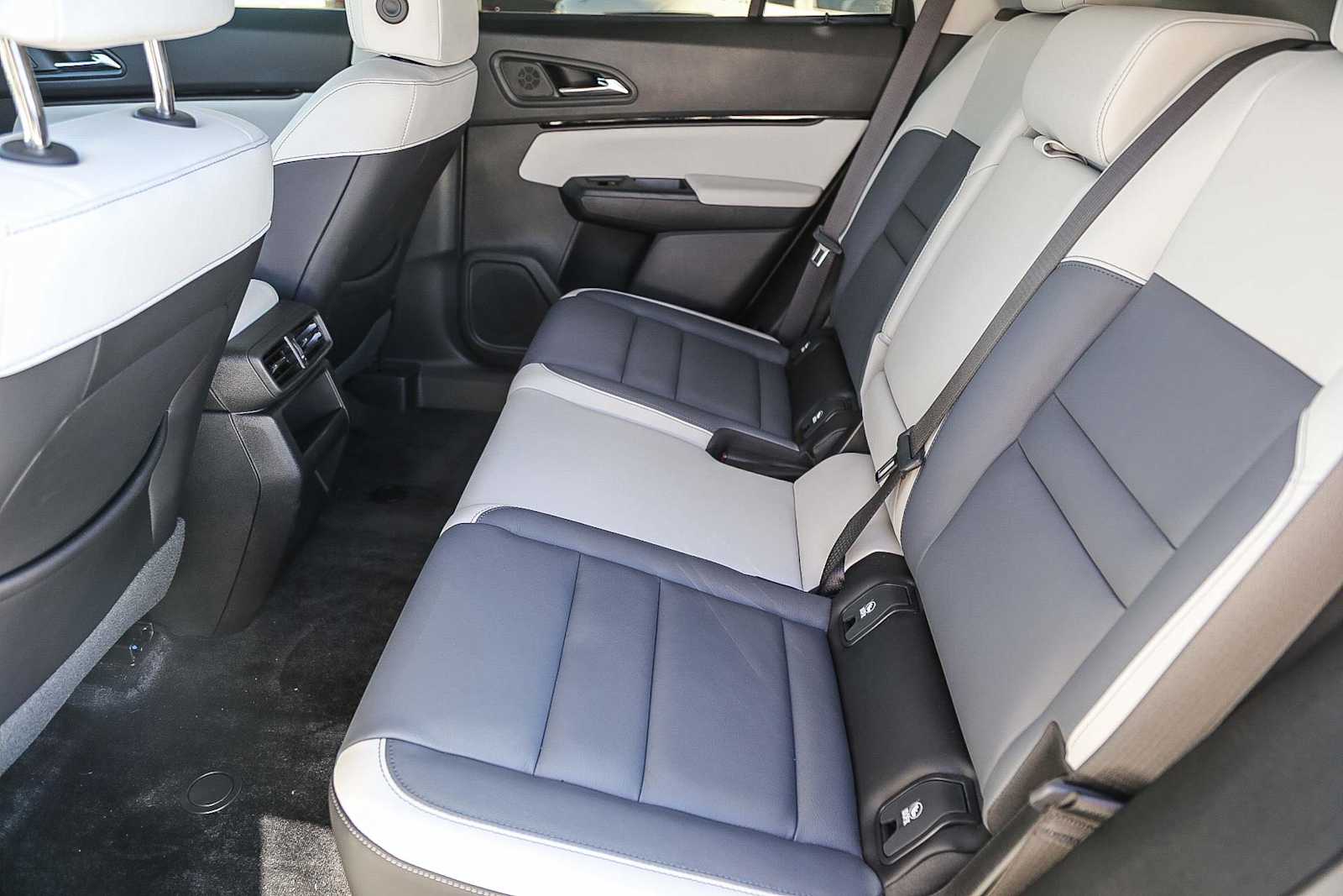 Thumbnail: 2025 Honda Prologue - 18