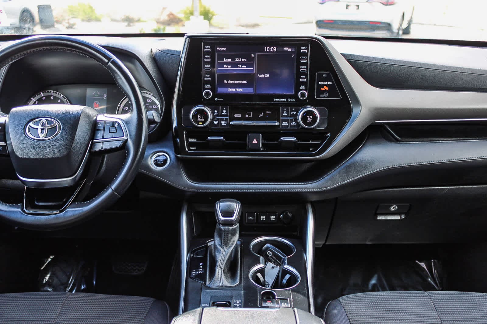 Thumbnail: 2021 Toyota Highlander - 13