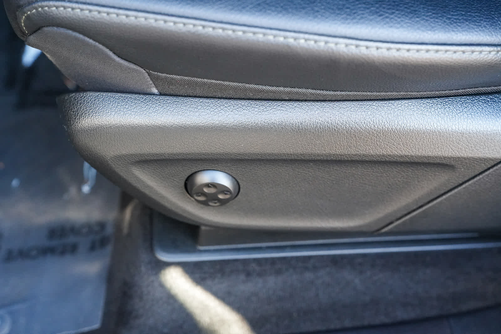 Thumbnail: 2020 Mercedes-Benz GLE - 21