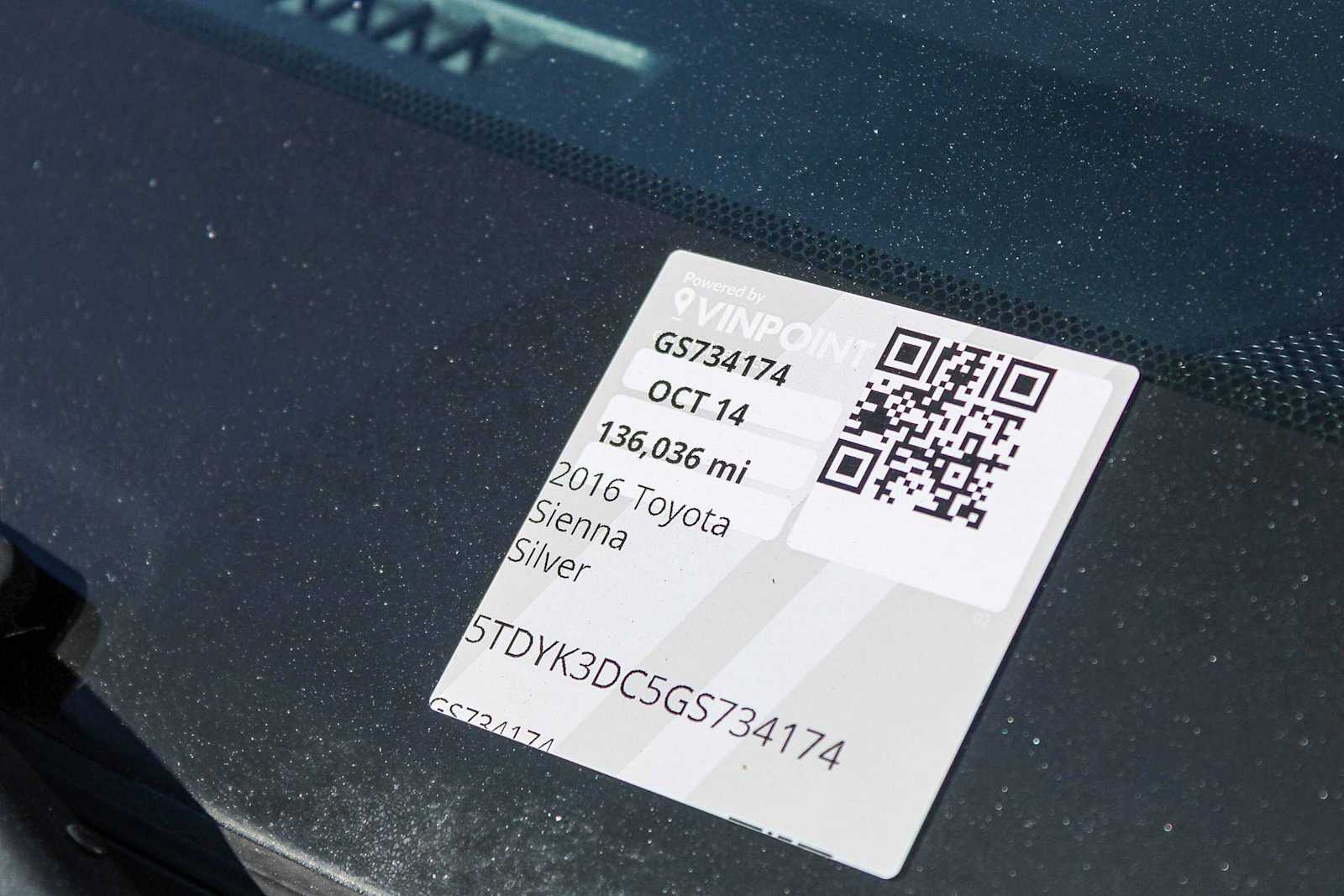 Thumbnail: 2016 Toyota Sienna - 28