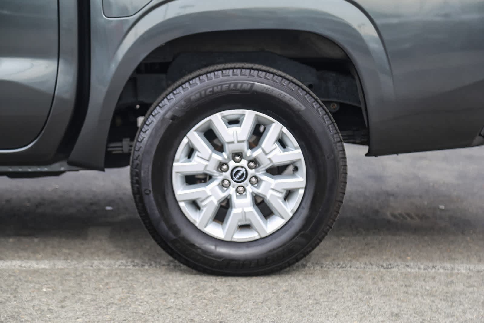 Thumbnail: 2023 Nissan Frontier - 8