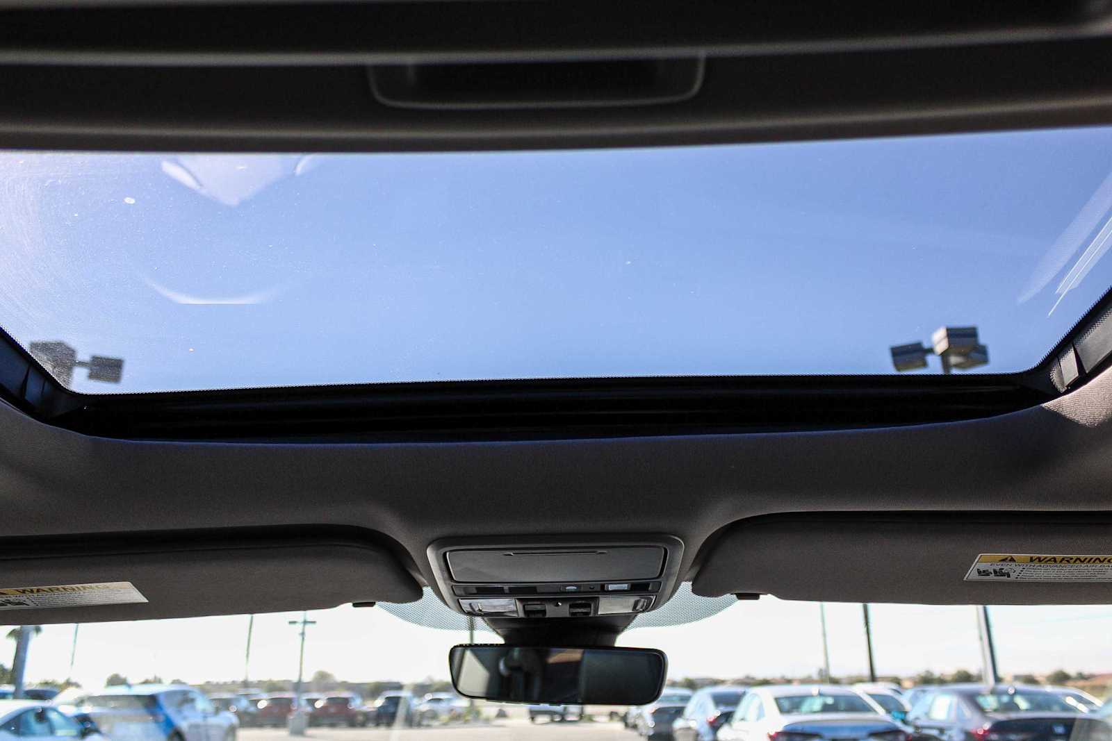 Thumbnail: 2024 Honda Odyssey - 14