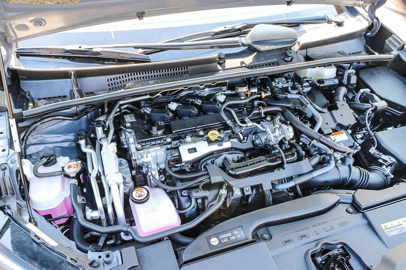 2024 Toyota Prius Prime SE - Photo 26