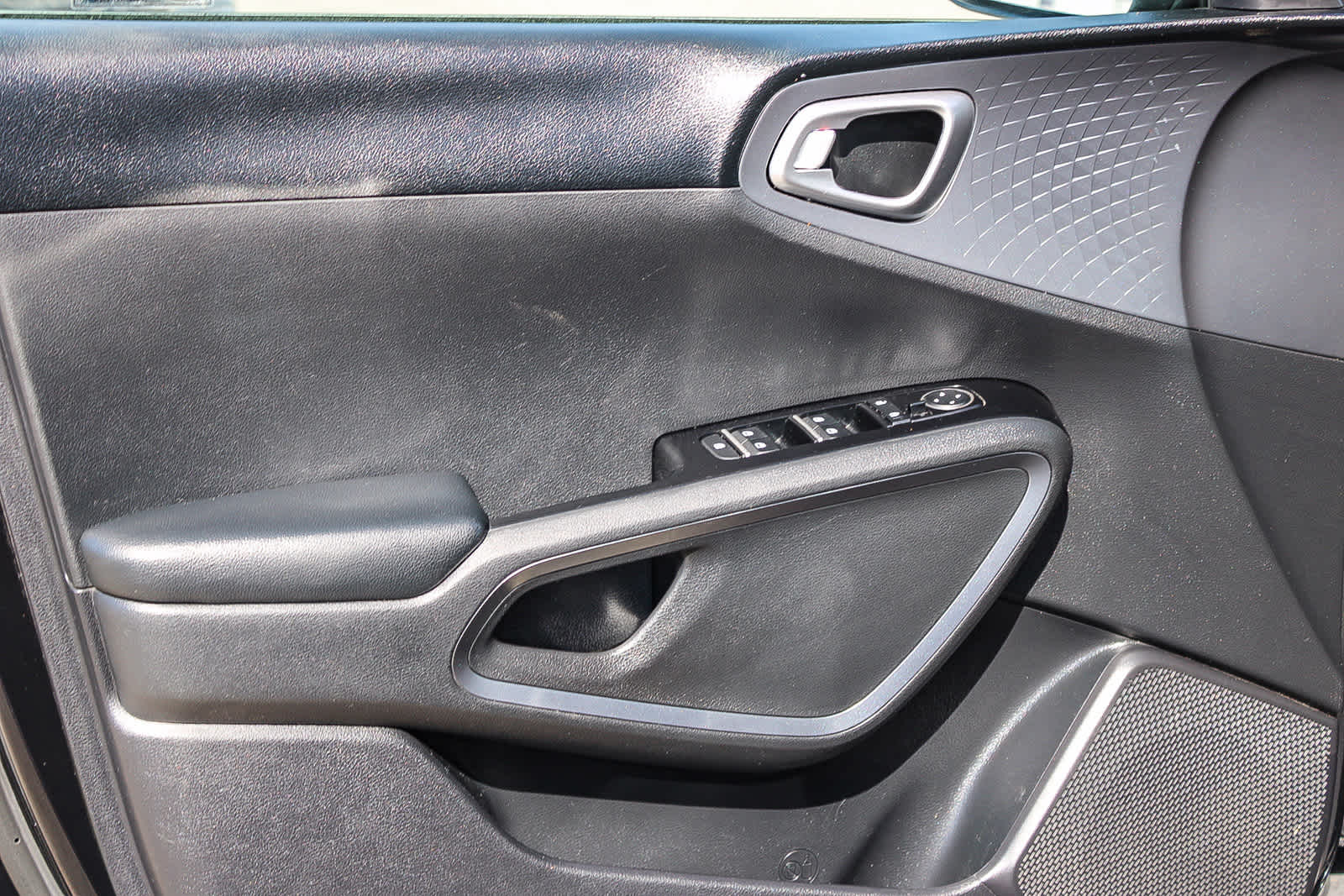 Thumbnail: 2020 Kia Soul - 21