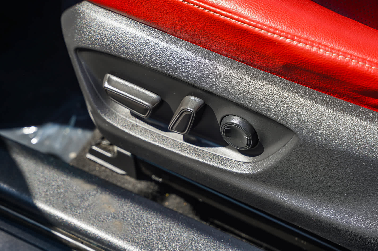 Thumbnail: 2021 Toyota Camry - 22