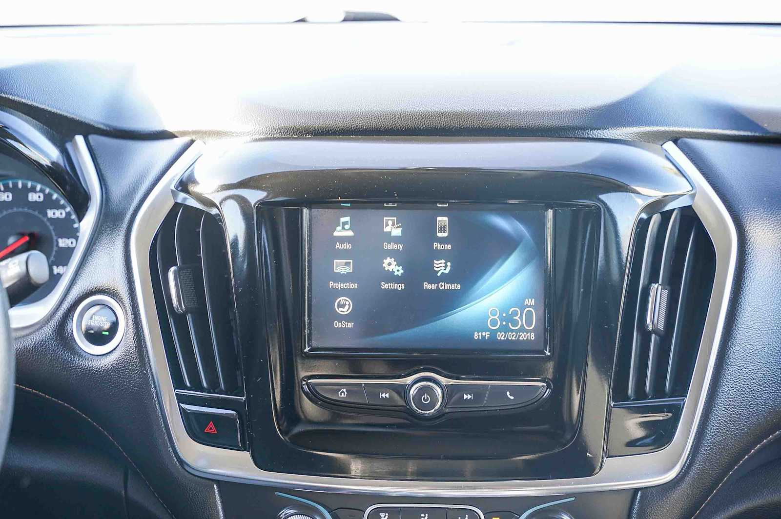 Thumbnail: 2018 Chevrolet Traverse - 14