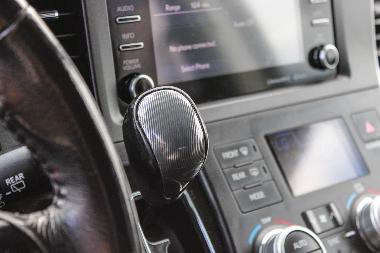 Thumbnail: 2018 Toyota Sienna - 24