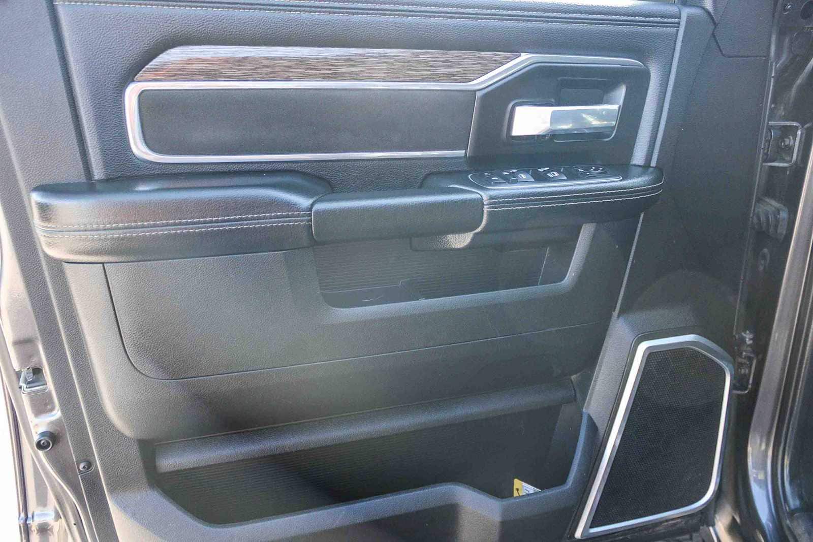 Thumbnail: 2021 RAM 2500 - 18