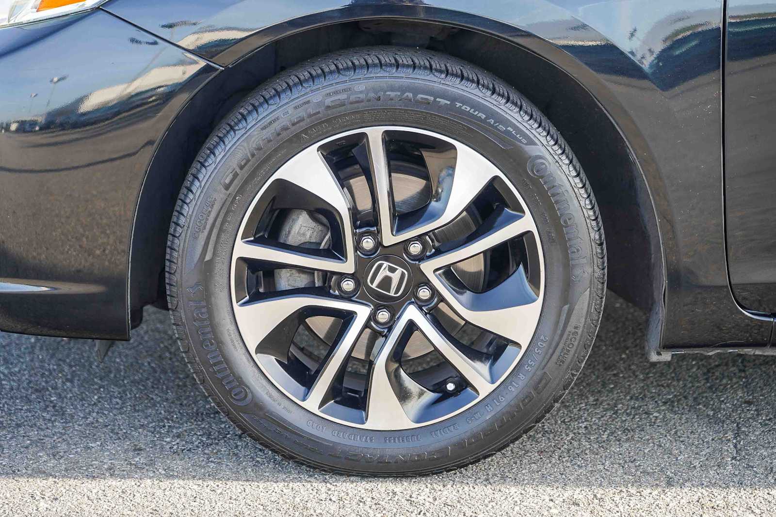 Thumbnail: 2014 Honda Civic - 9