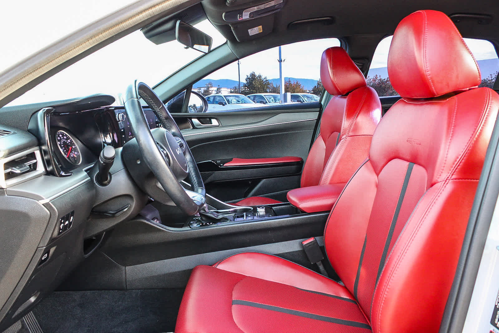 Thumbnail: 2023 Kia K5 - 17