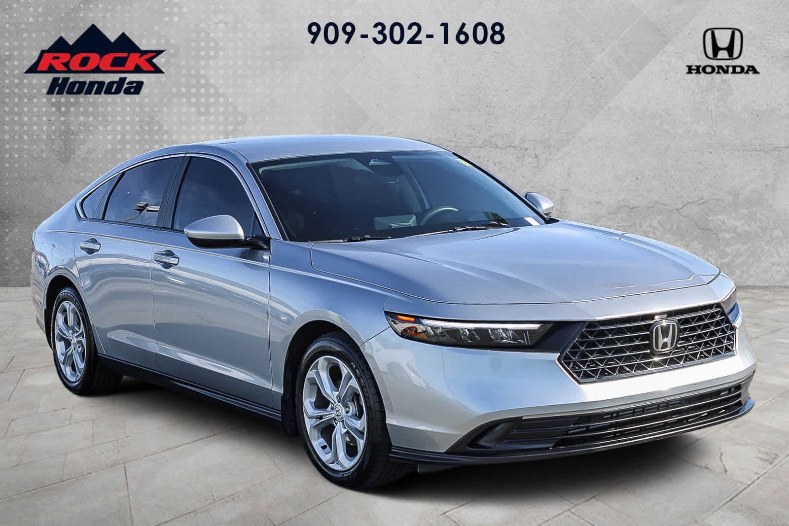 2023 Honda Accord LX photo 2