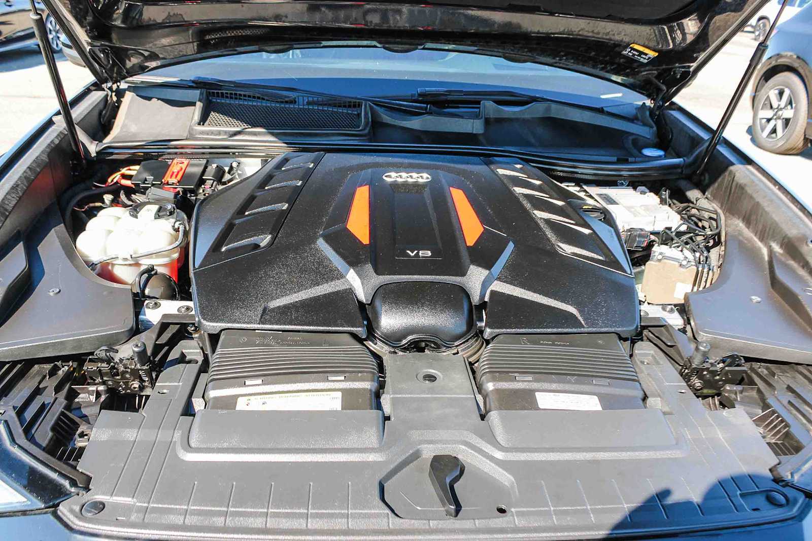 Thumbnail: 2021 Audi SQ8 - 23