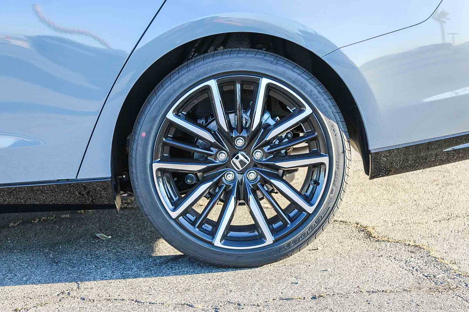 2026 Honda Accord Hybrid Touring - Photo 8