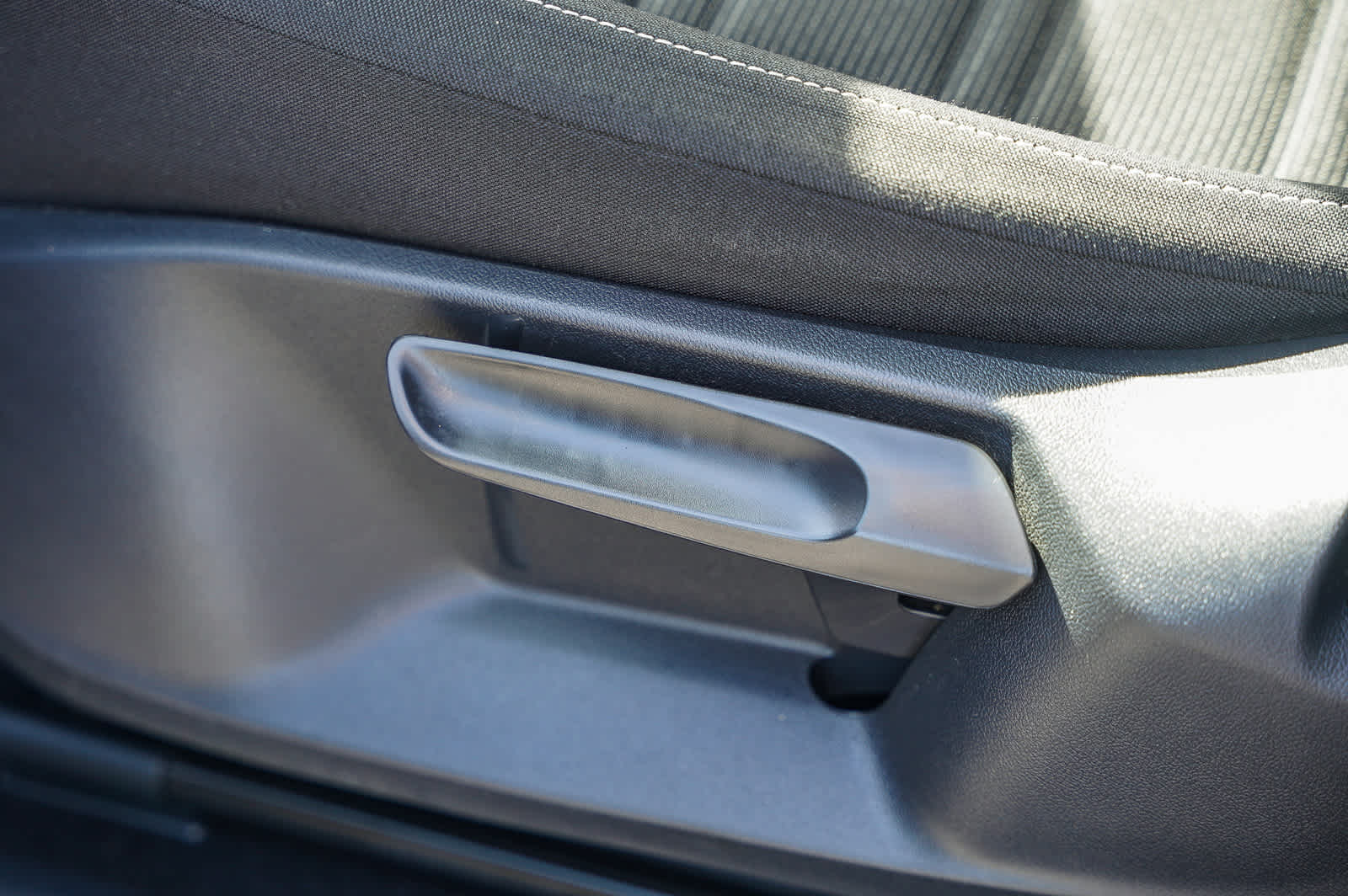 Thumbnail: 2022 Volkswagen Tiguan - 18