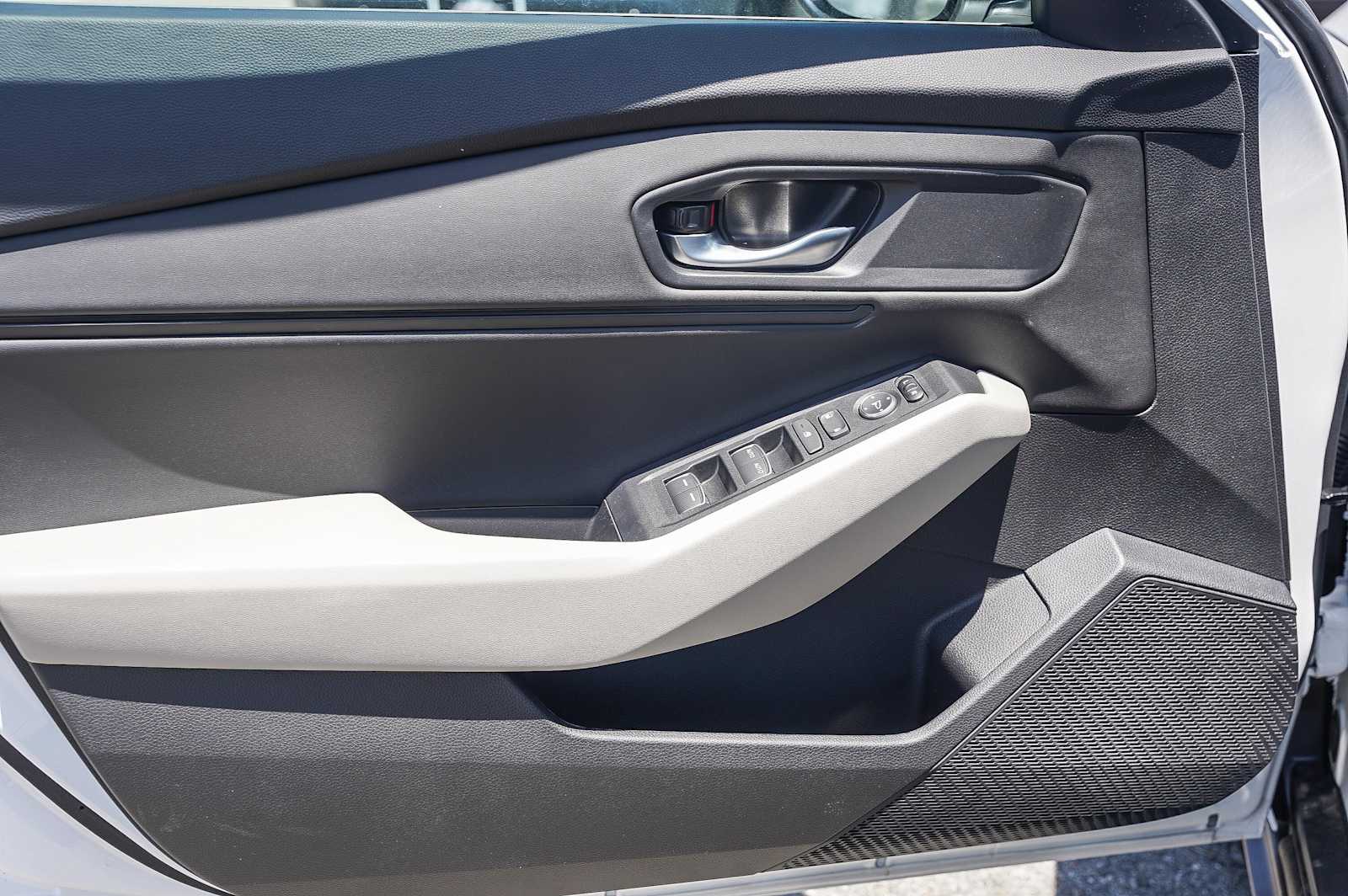 Thumbnail: 2025 Honda Accord - 19
