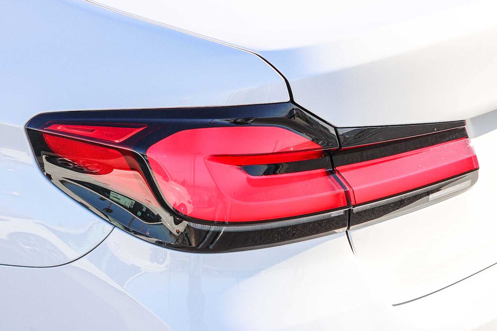 2021 BMW 530i photo 6