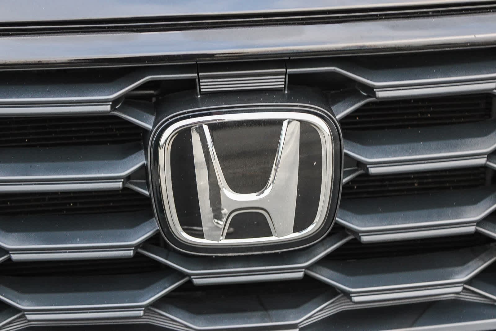 2025 Honda Pilot Sport photo 4