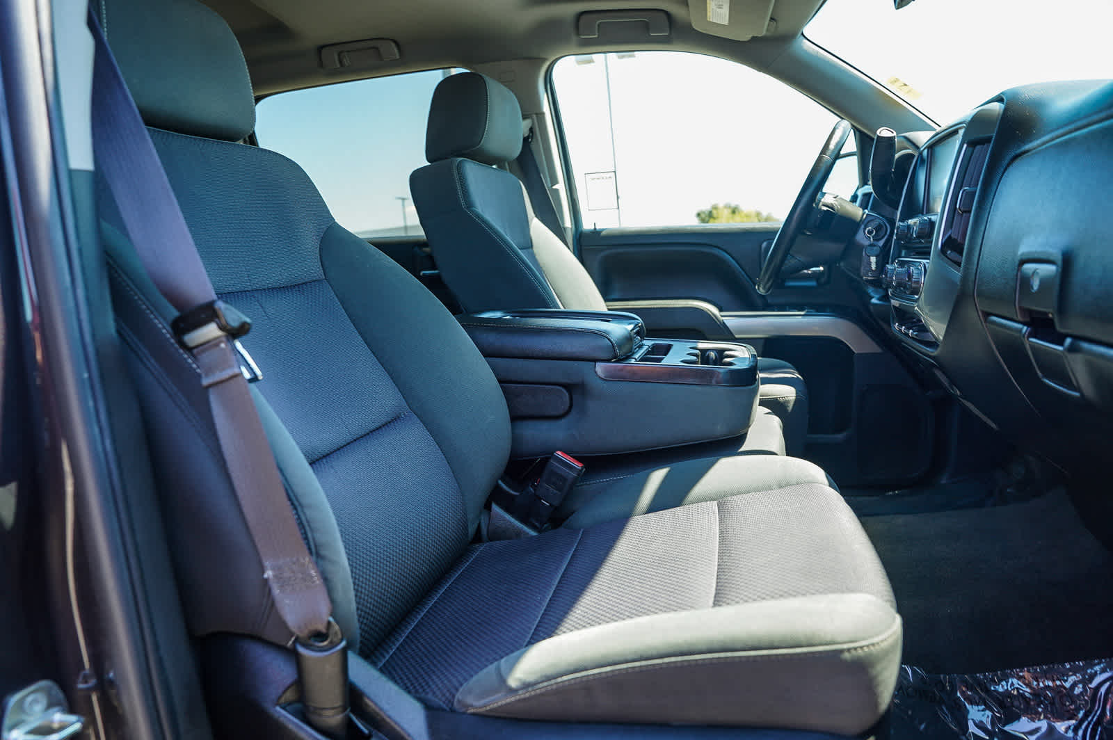 Thumbnail: 2015 Chevrolet Silverado 1500 - 13