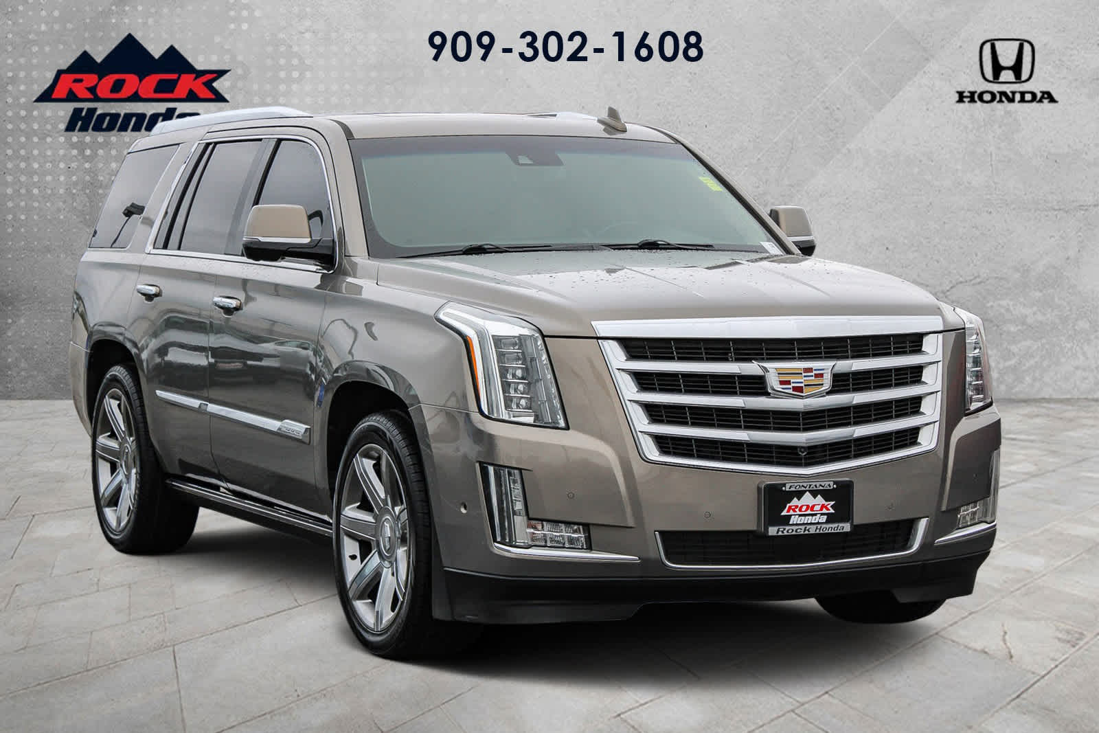 Thumbnail: 2018 Cadillac Escalade - 3