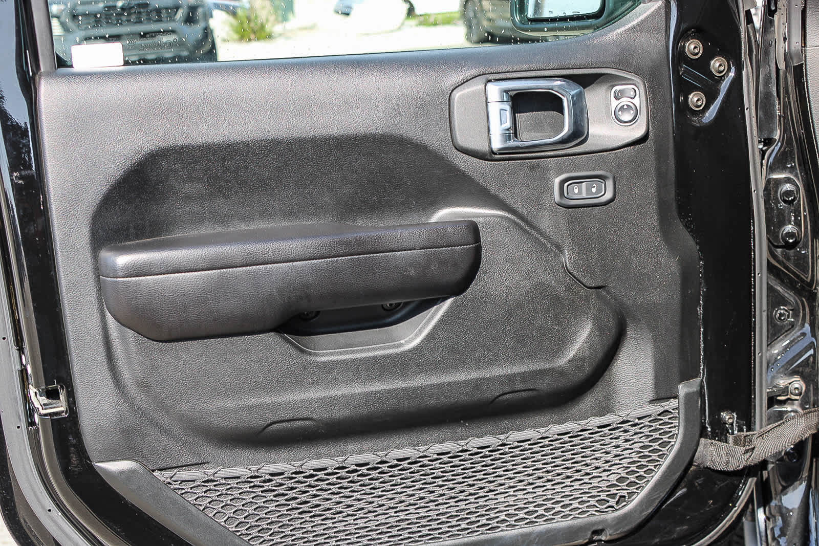 Thumbnail: 2021 Jeep Gladiator - 21