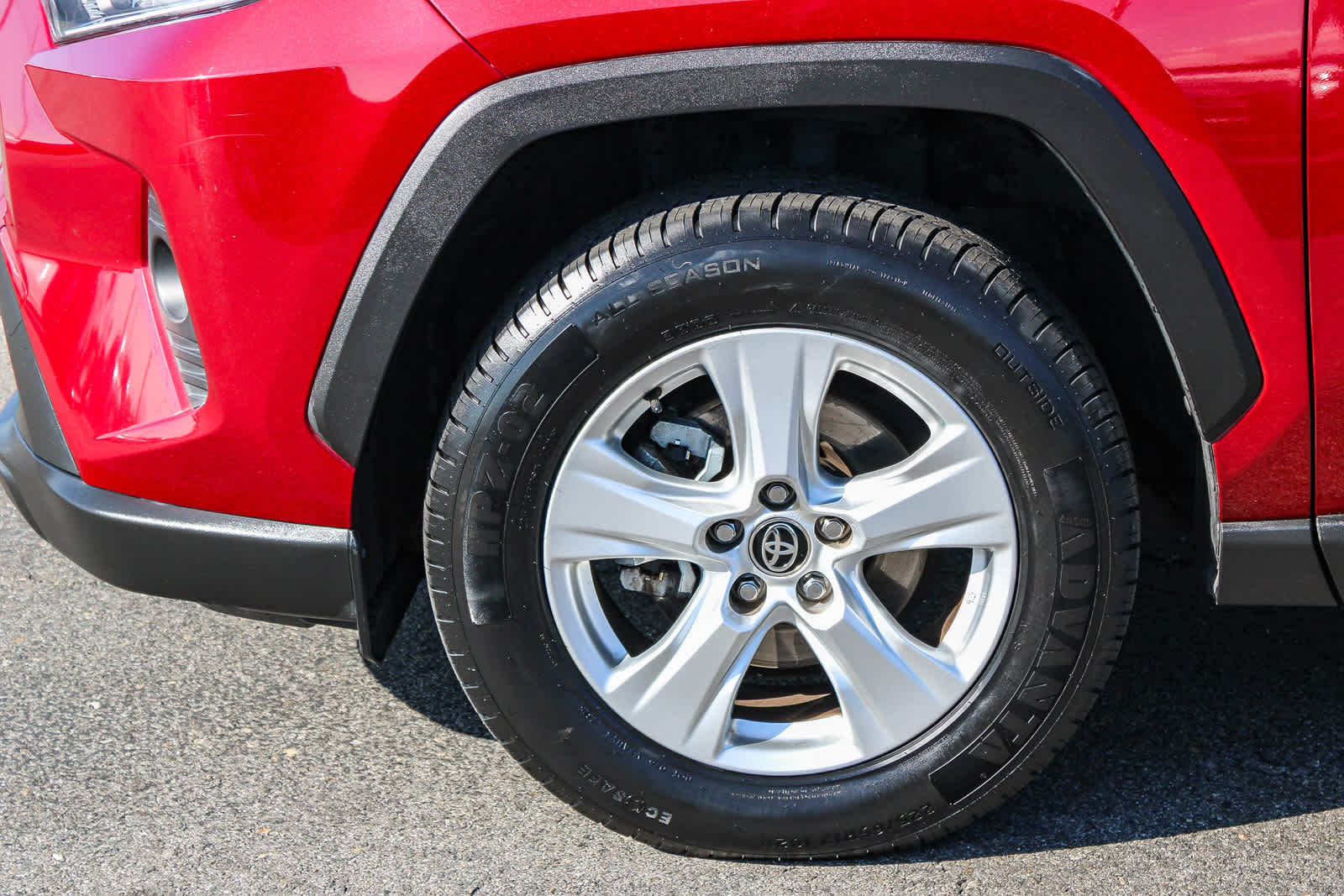 Thumbnail: 2021 Toyota RAV4 - 9