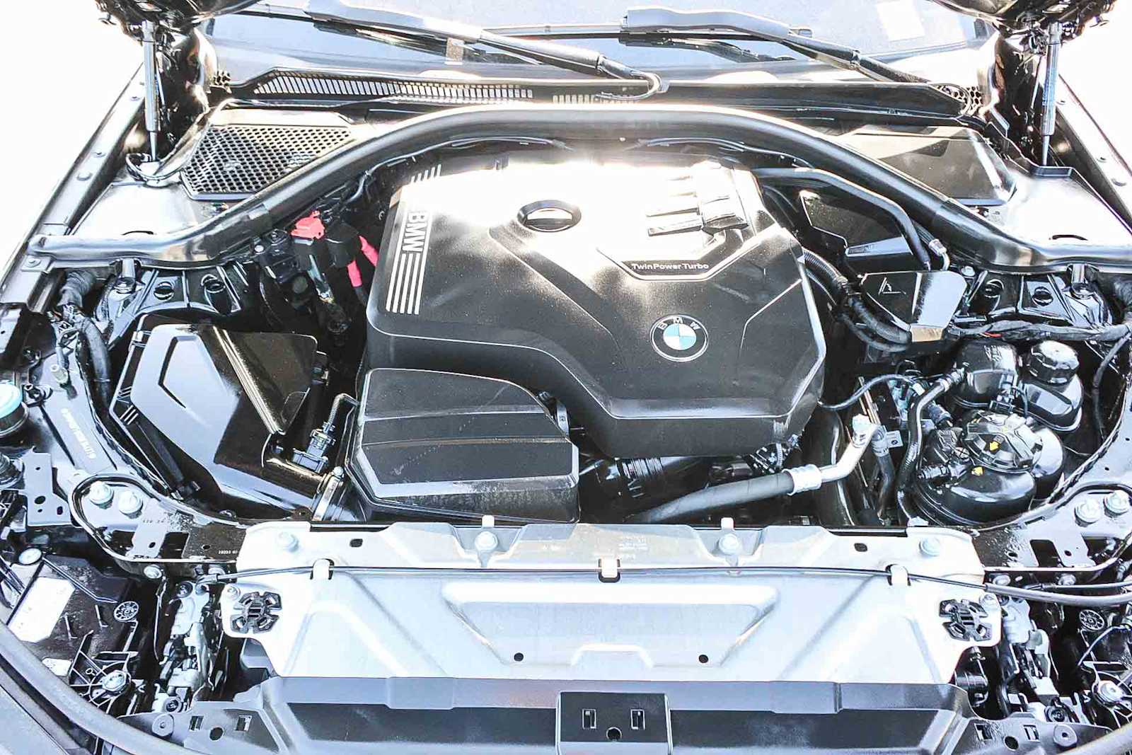 Thumbnail: 2024 BMW 3 Series - 23