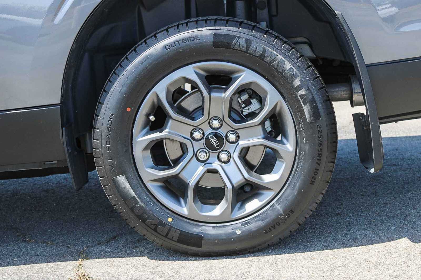 Thumbnail: 2022 Ford Maverick - 10