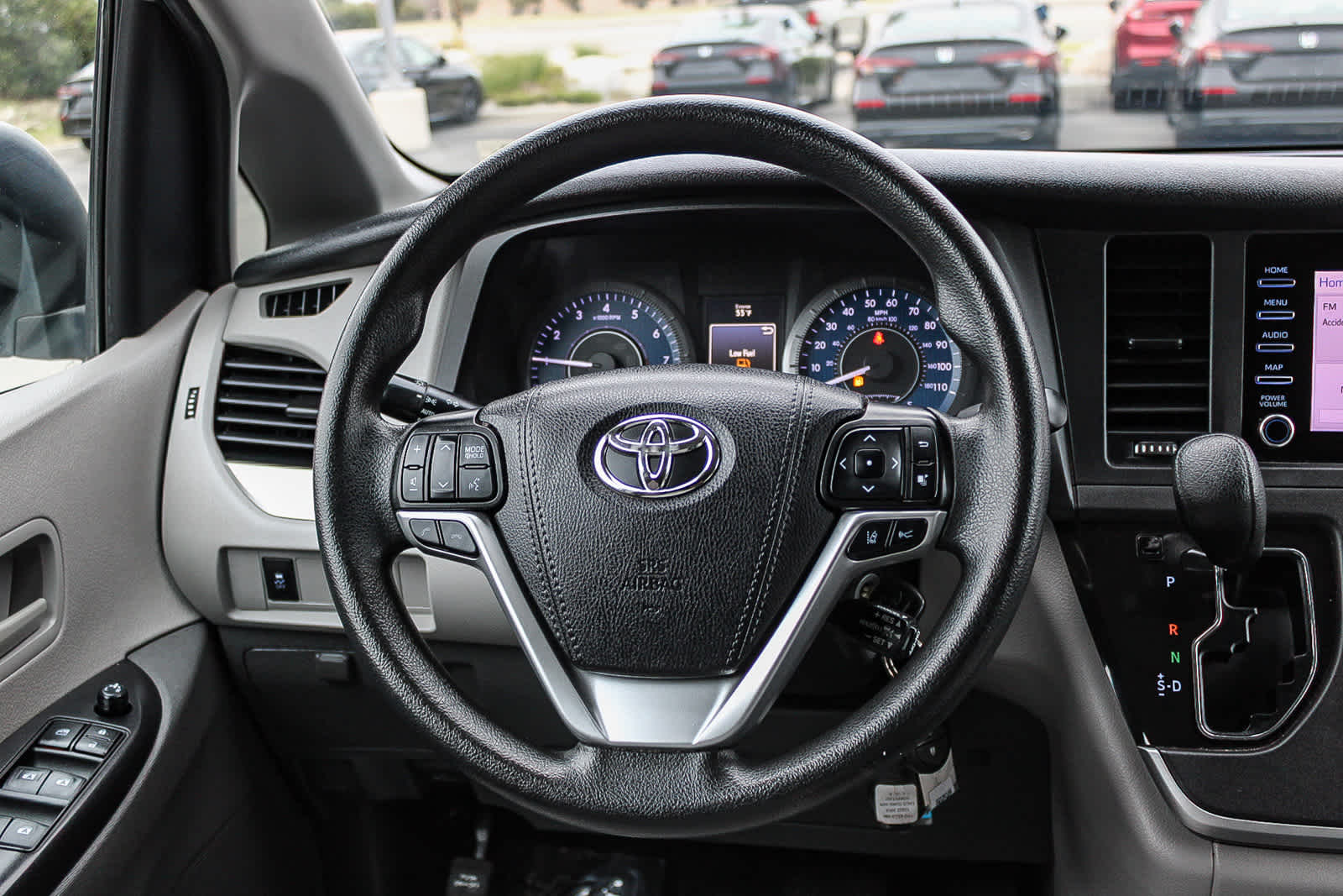 Thumbnail: 2020 Toyota Sienna - 15